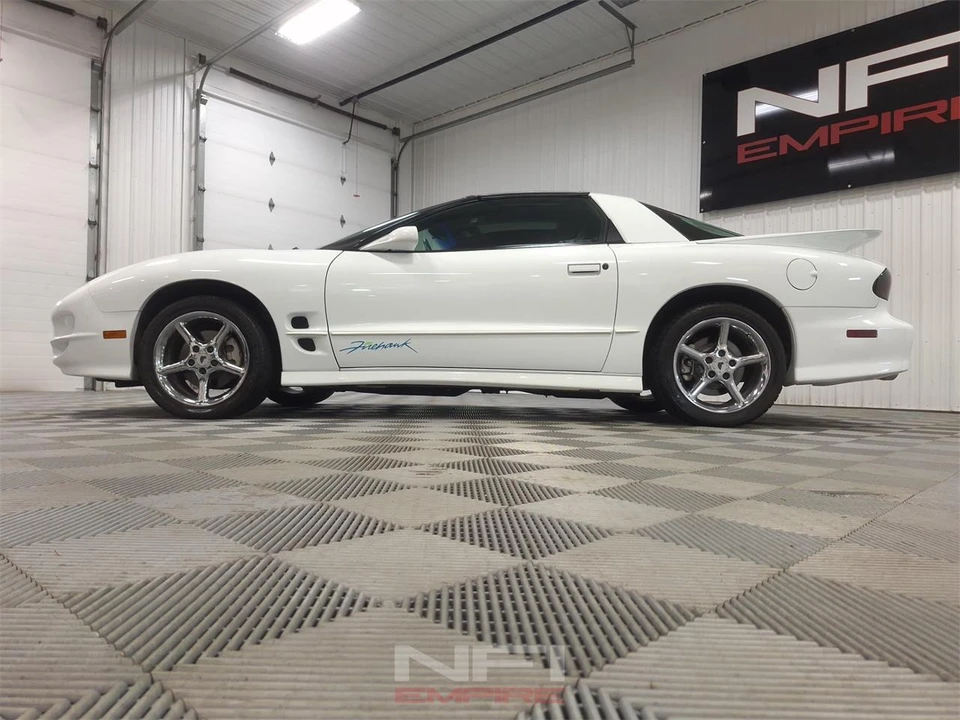 1999 Pontiac Firebird 4th Gen - Image 11 of 31