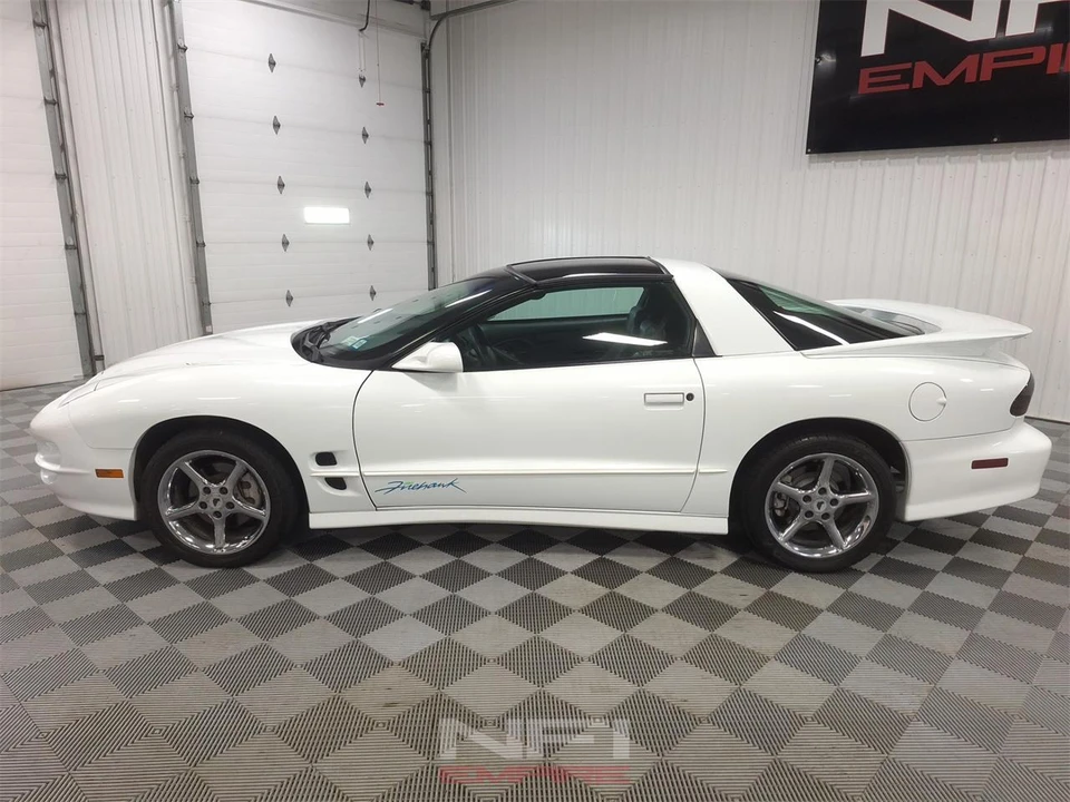 1999 Pontiac Firebird 4th Gen - Image 2 of 31