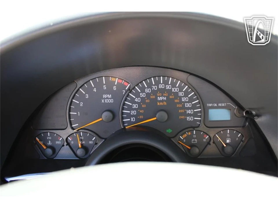 1999 Pontiac Firebird 4th Gen - Image 13 of 31