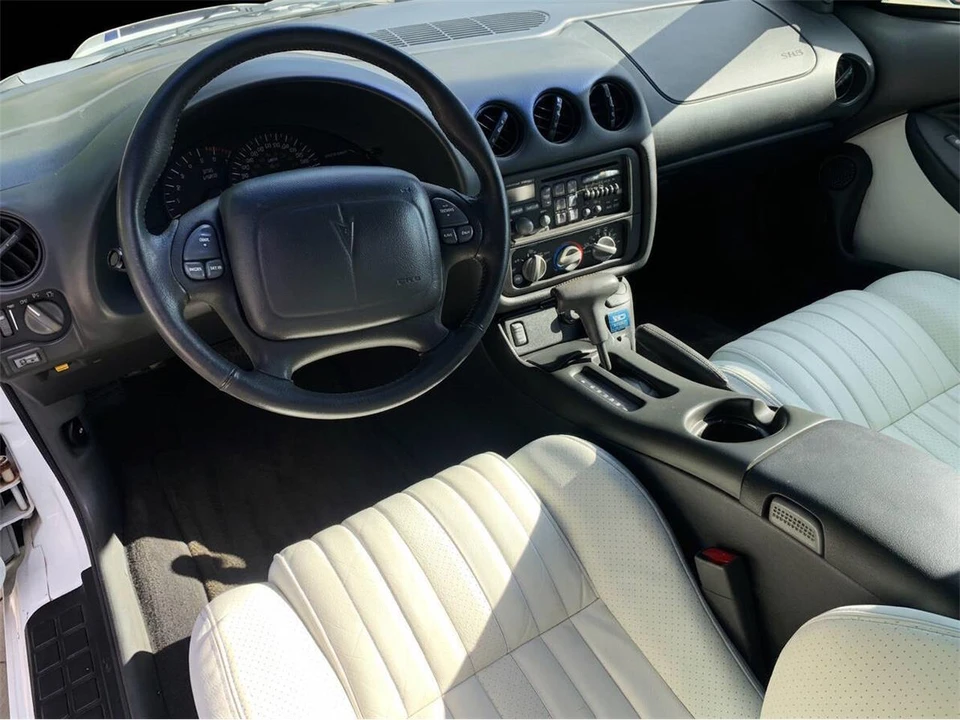 1999 Pontiac Firebird 4th Gen - Image 12 of 22