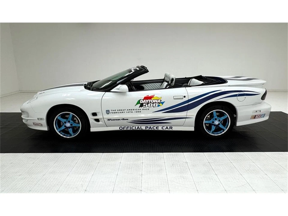 1999 Pontiac Firebird 4th Gen - Image 4 of 31