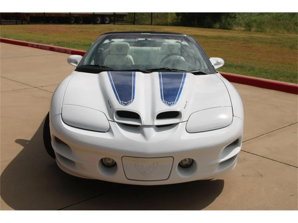 1999 Pontiac Firebird 4th Gen - Image 23 of 31