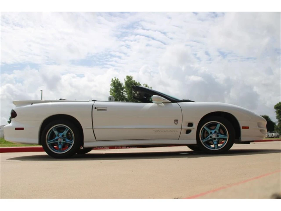 1999 Pontiac Firebird 4th Gen - Image 19 of 31