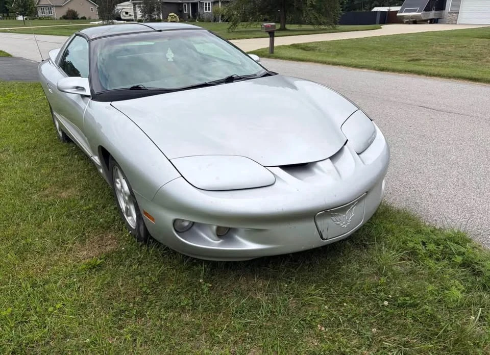 1999 Pontiac Firebird 4th Gen - Image 2 of 3