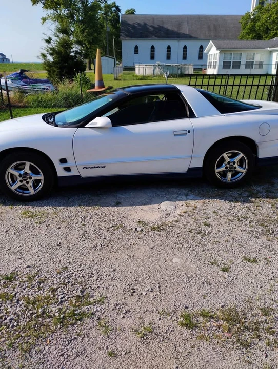 1999 Pontiac Firebird 4th Gen - Image 3 of 4