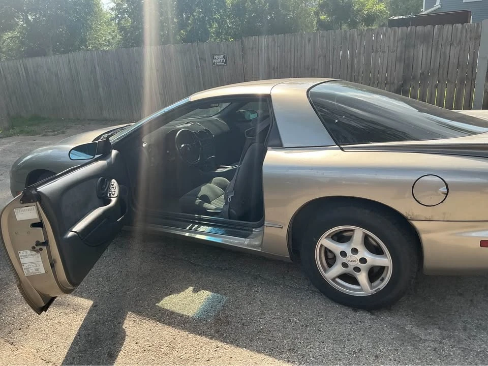 1999 Pontiac Firebird 4th Gen - Image 7 of 8
