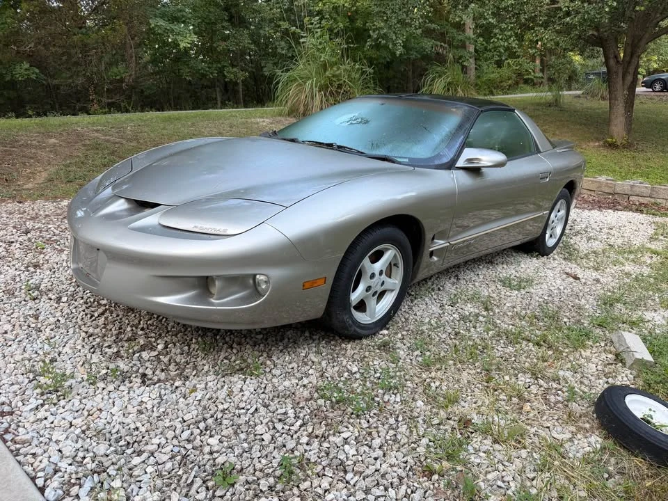 1999 Pontiac Firebird 4th Gen - Image 2 of 5