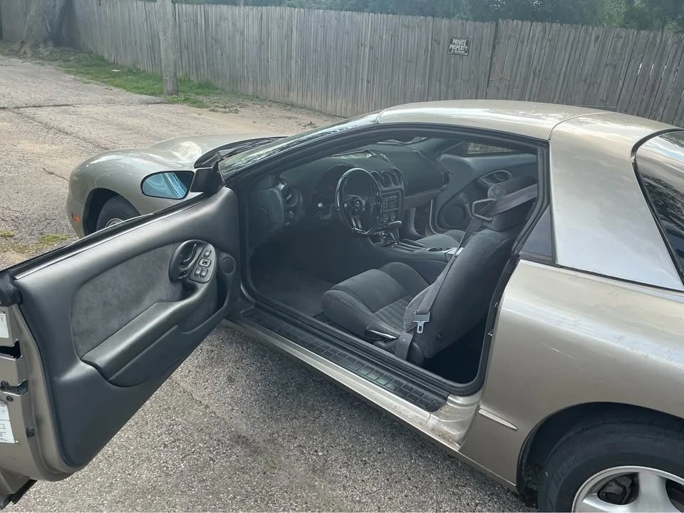 1999 Pontiac Firebird 4th Gen - Image 4 of 8