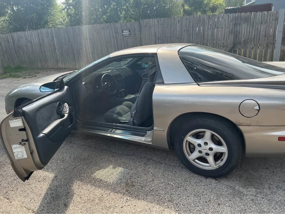 1999 Pontiac Firebird 4th Gen - Image 8 of 8