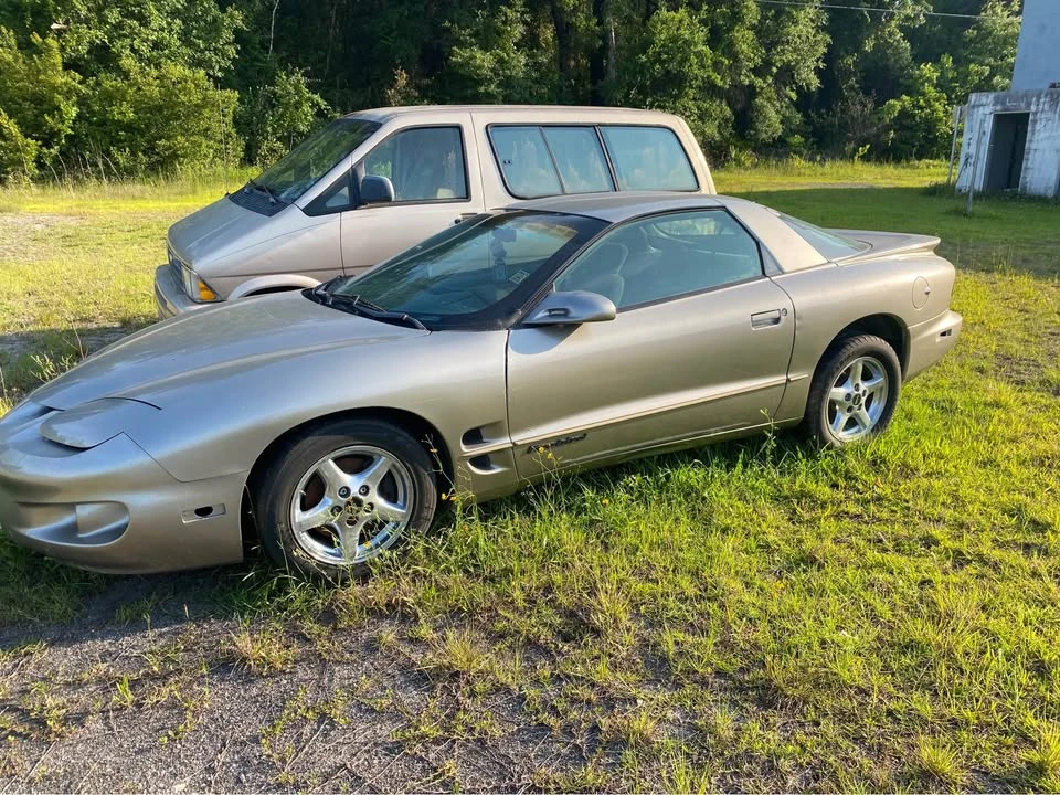 1999 Pontiac Firebird 4th Gen - Image 2 of 4