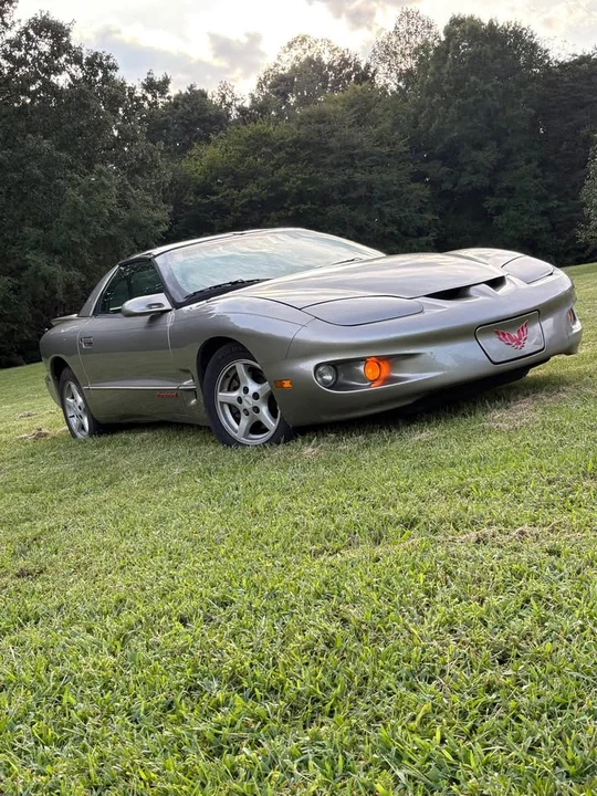 1999 Pontiac Firebird 4th Gen - Image 2 of 7