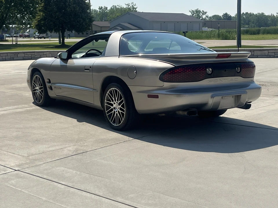 1999 Pontiac Firebird Formula 4th Gen - Image 8 of 31