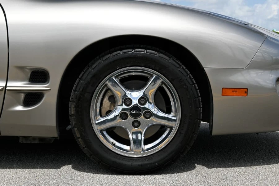 1999 Pontiac Firebird 4th Gen - Image 9 of 25