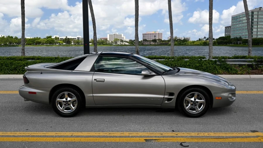 1999 Pontiac Firebird 4th Gen - Image 2 of 25