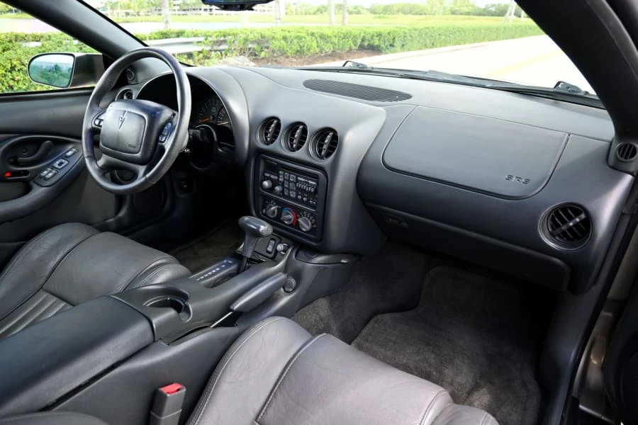1999 Pontiac Firebird 4th Gen - Image 16 of 25