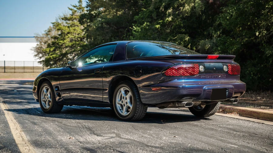 1999 Pontiac Firebird 4th Gen - Image 21 of 31