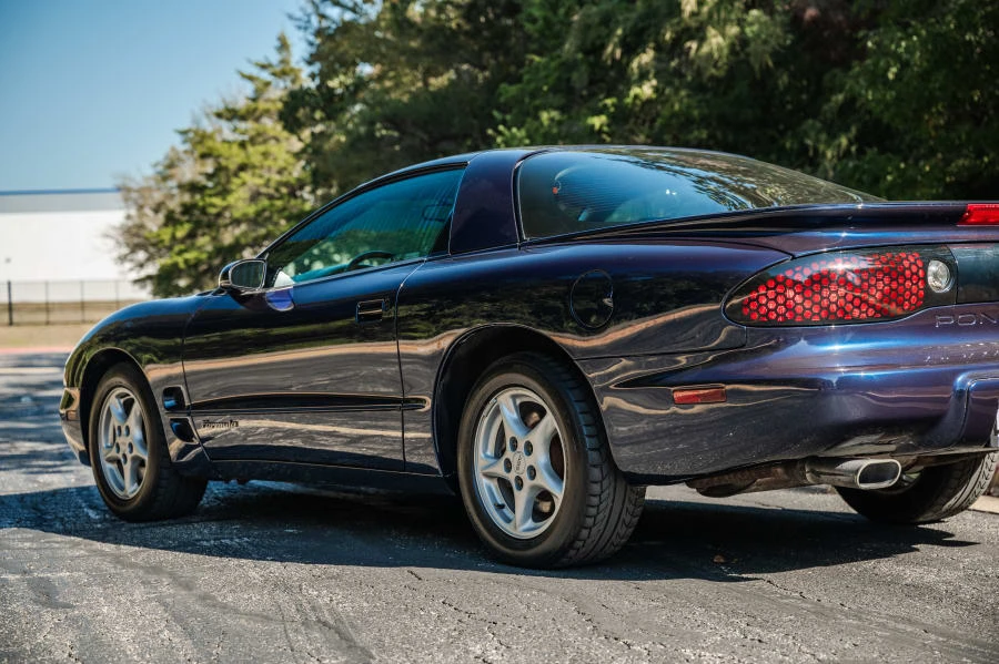 1999 Pontiac Firebird 4th Gen - Image 10 of 31