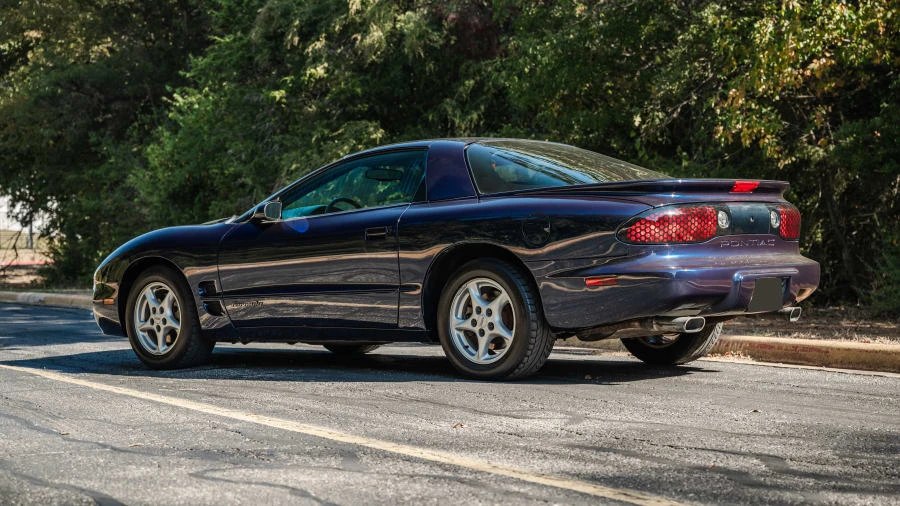 1999 Pontiac Firebird 4th Gen - Image 16 of 31