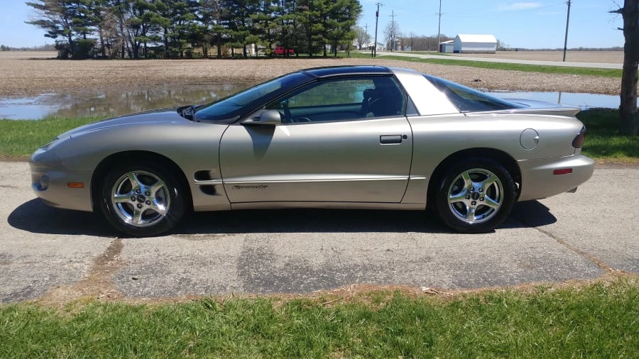1999 Pontiac Firebird 4th Gen - Image 2 of 12