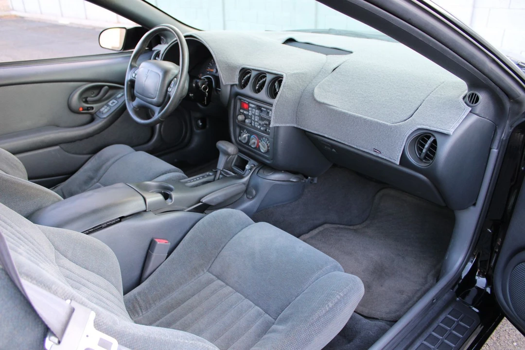 1999 Pontiac Firebird Formula 4th Gen - Image 29 of 31