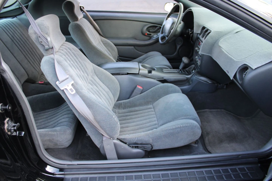 1999 Pontiac Firebird Formula 4th Gen - Image 30 of 31