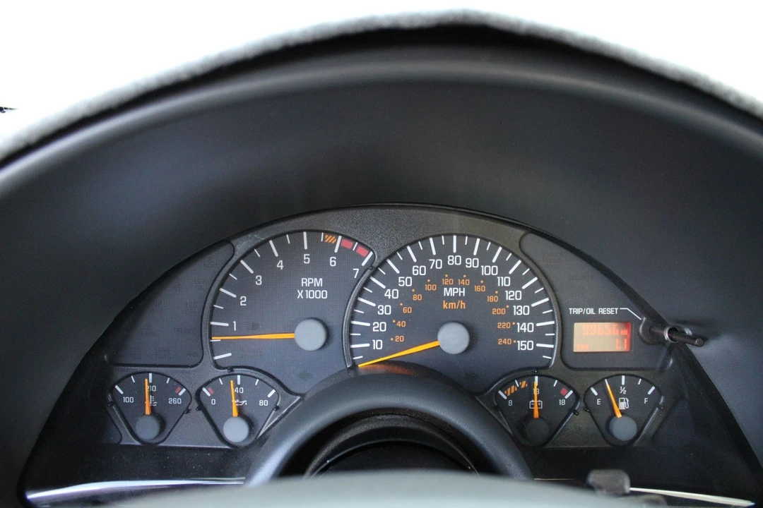 1999 Pontiac Firebird Formula 4th Gen - Image 24 of 31
