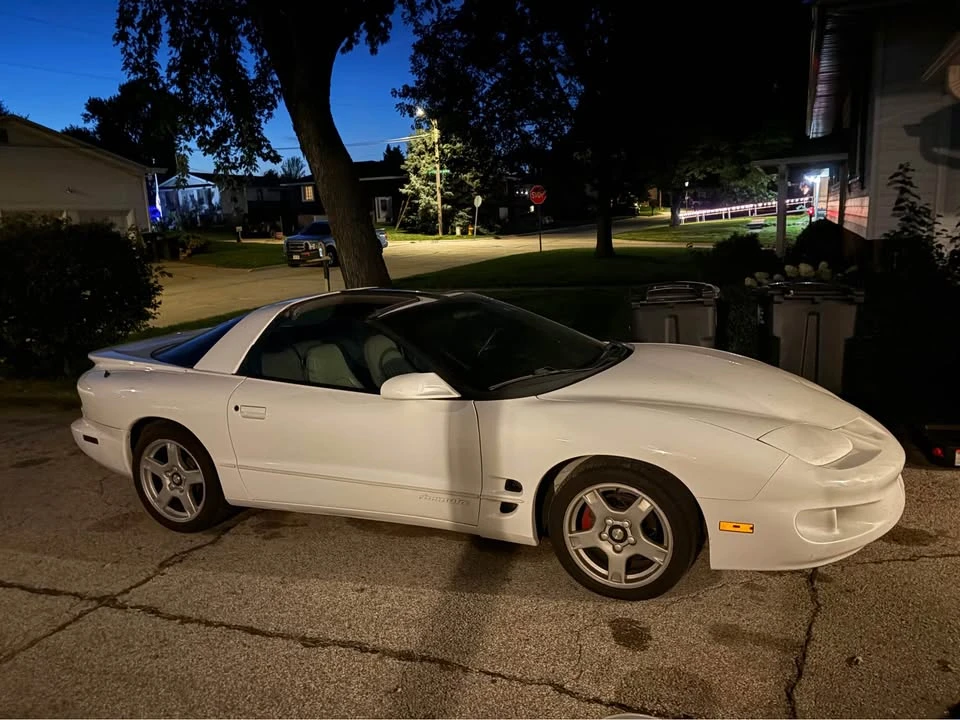 1999 Pontiac Firebird Formula 4th Gen - Image 9 of 10