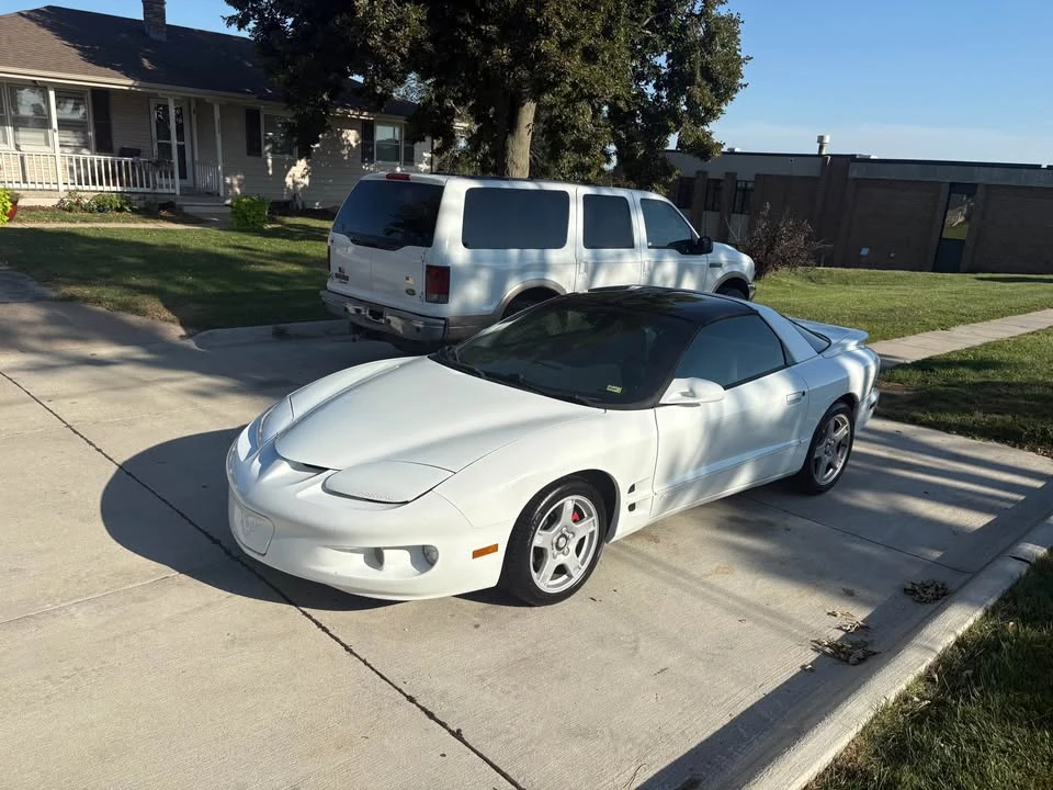 1999 Pontiac Firebird Formula 4th Gen - Image 3 of 5