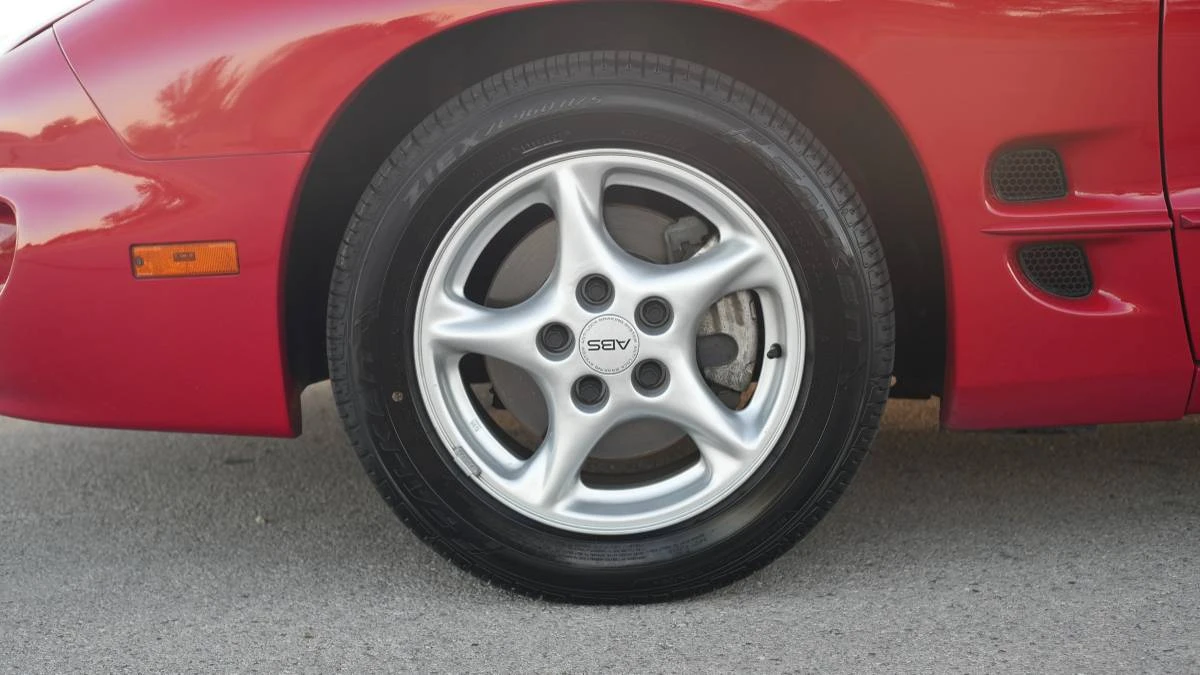 1999 Pontiac Firebird Formula 4th Gen - Image 9 of 23