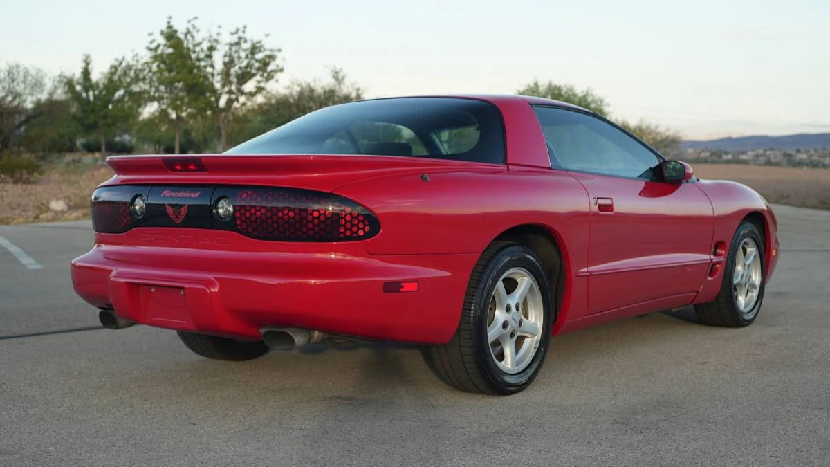 1999 Pontiac Firebird Formula 4th Gen - Image 5 of 23