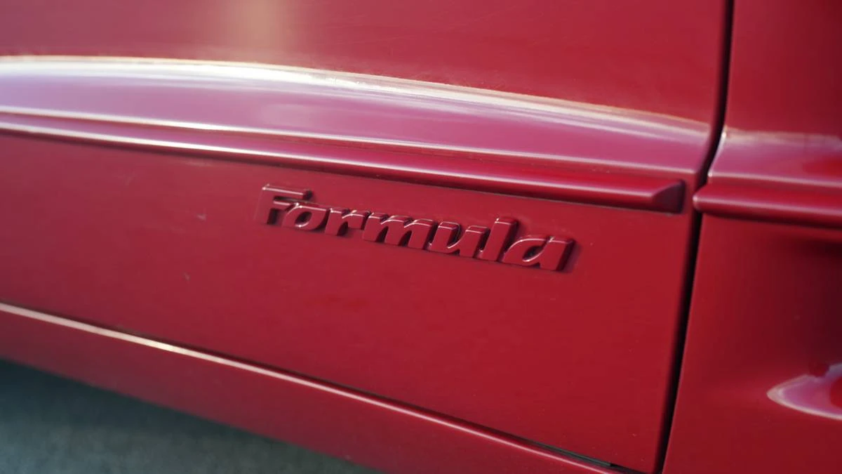 1999 Pontiac Firebird Formula 4th Gen - Image 10 of 23
