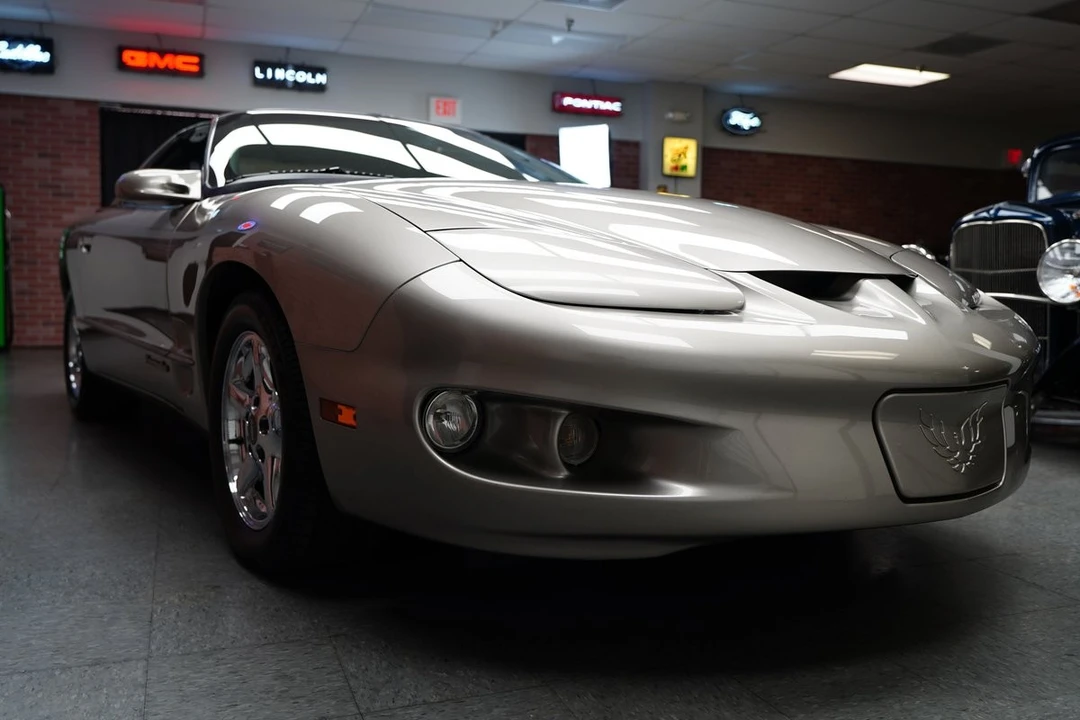 1999 Pontiac Firebird 4th Gen - Image 14 of 21