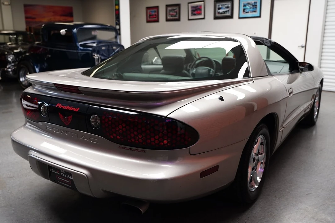 1999 Pontiac Firebird 4th Gen - Image 11 of 21