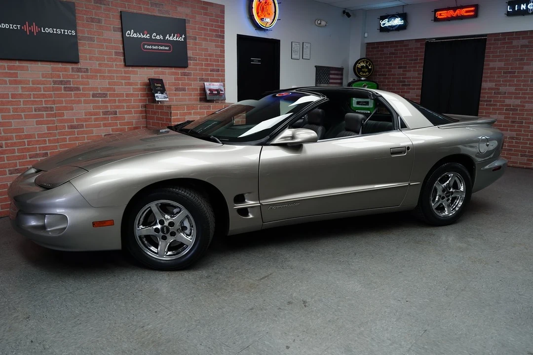 1999 Pontiac Firebird 4th Gen - Image 9 of 21