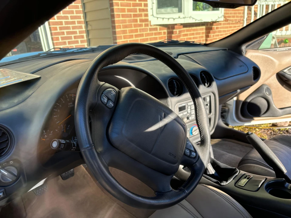 1999 Pontiac Firebird 4th Gen - Image 28 of 31
