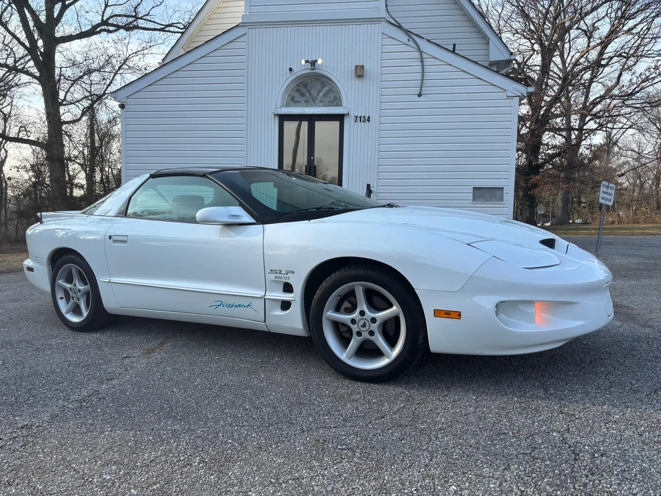 1999 Pontiac Firebird 4th Gen - Image 11 of 31