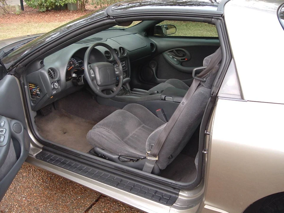 1999 Pontiac Firebird 4th Gen - Image 5 of 12