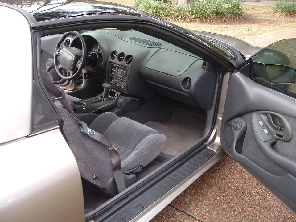 1999 Pontiac Firebird 4th Gen - Image 6 of 12