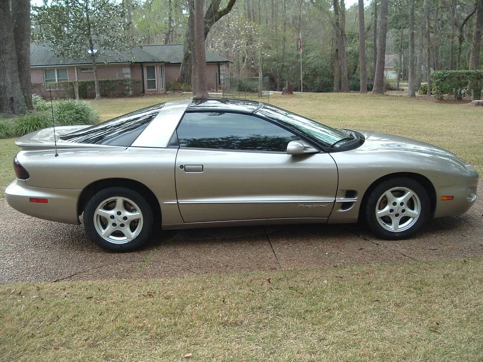1999 Pontiac Firebird 4th Gen - Image 3 of 12