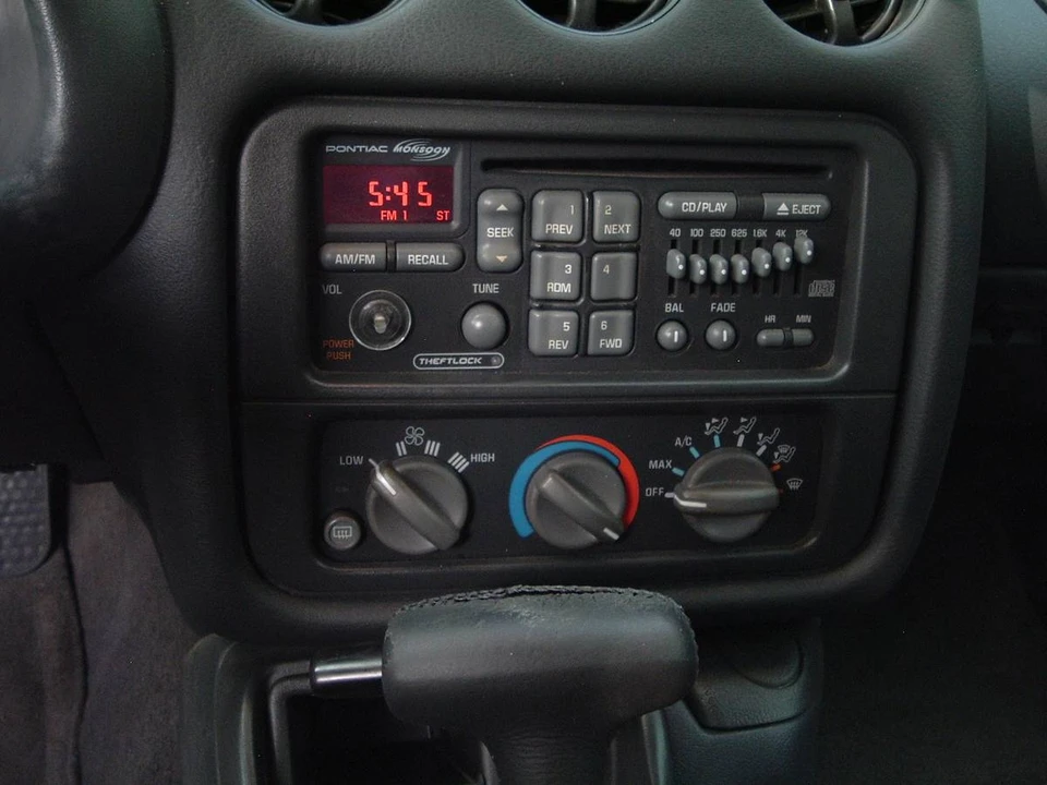 1999 Pontiac Firebird 4th Gen - Image 10 of 12
