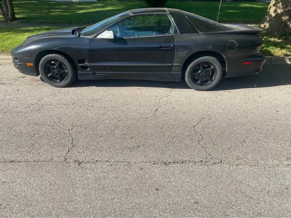 1999 Pontiac Firebird 4th Gen - Image 3 of 10