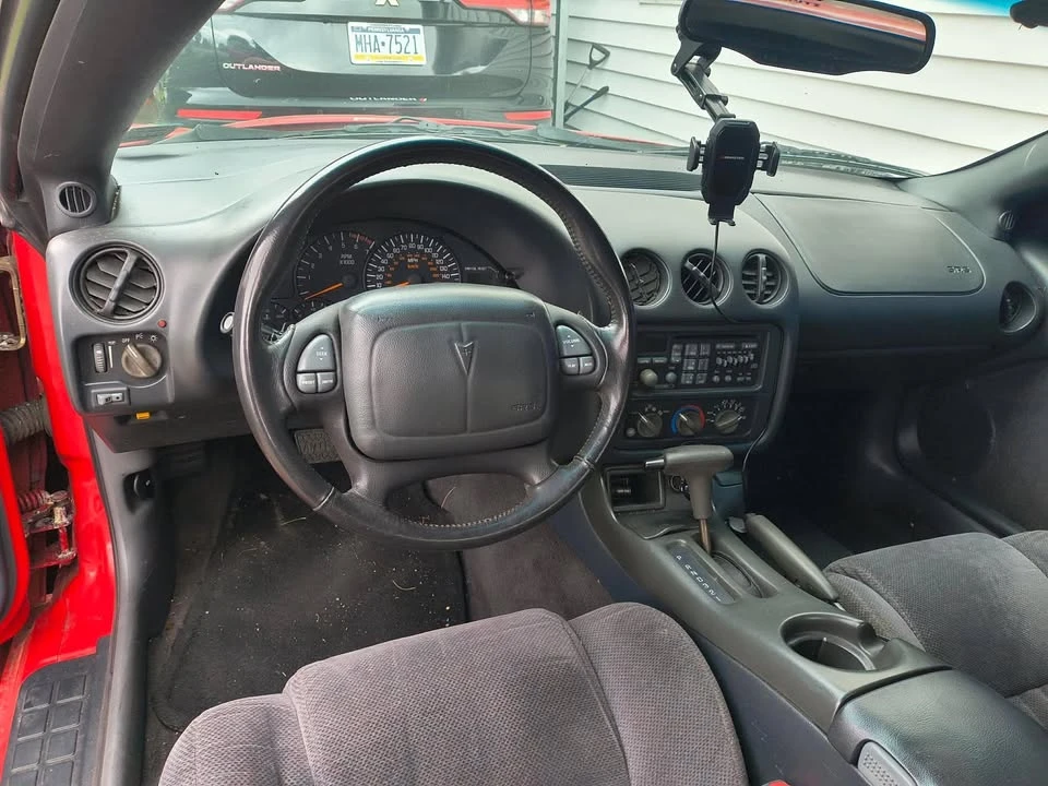 1999 Pontiac Firebird 4th Gen - Image 4 of 9