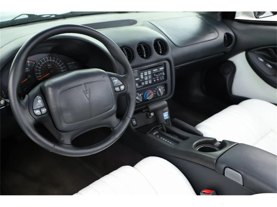 1999 Pontiac Firebird Trans Am 4th Gen - Image 2 of 31
