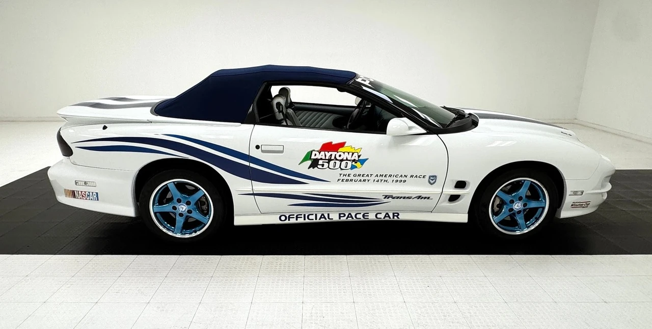 1999 Pontiac Firebird Trans Am 4th Gen - Image 9 of 31
