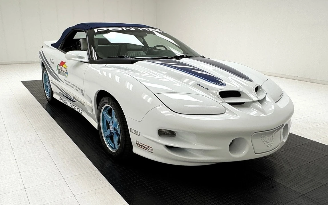 1999 Pontiac Firebird Trans Am 4th Gen - Image 10 of 31