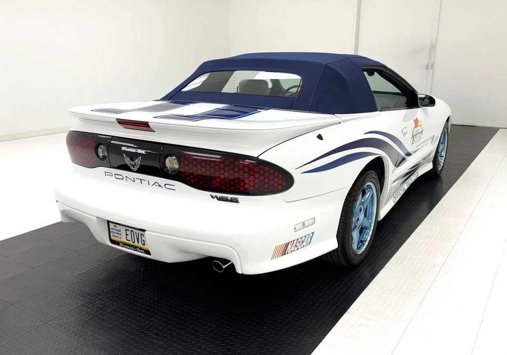 1999 Pontiac Firebird Trans Am 4th Gen - Image 8 of 31