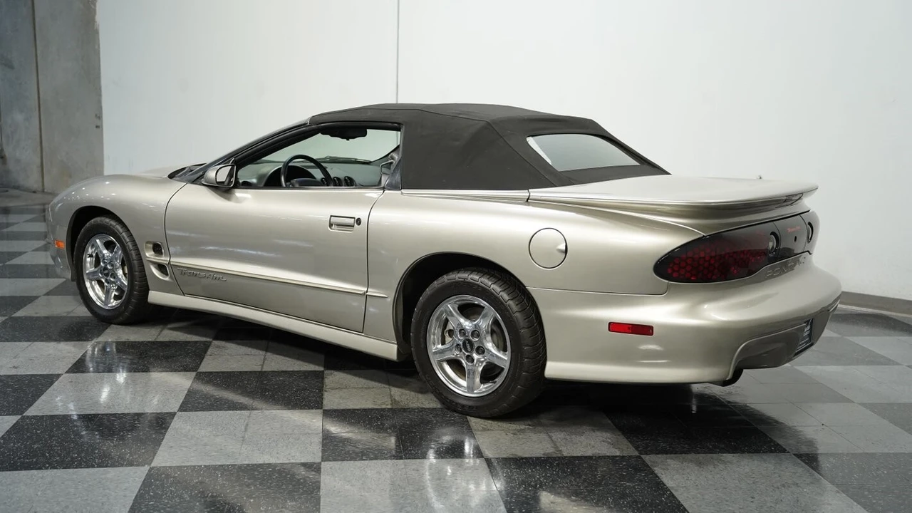 1999 Pontiac Firebird Trans Am 4th Gen - Image 8 of 12