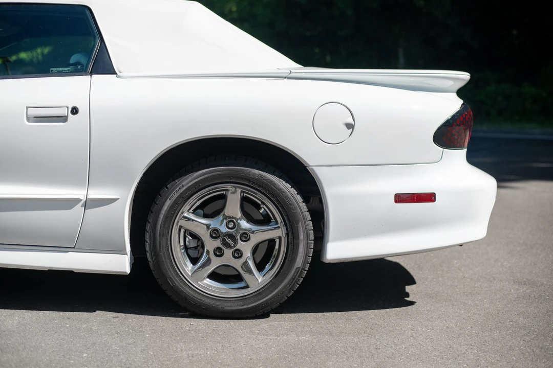 1999 Pontiac Firebird Trans Am 4th Gen - Image 17 of 31
