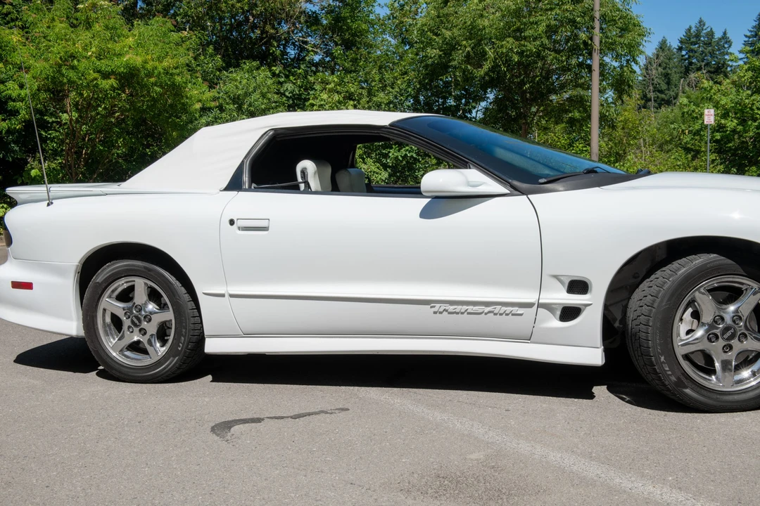 1999 Pontiac Firebird Trans Am 4th Gen - Image 13 of 31