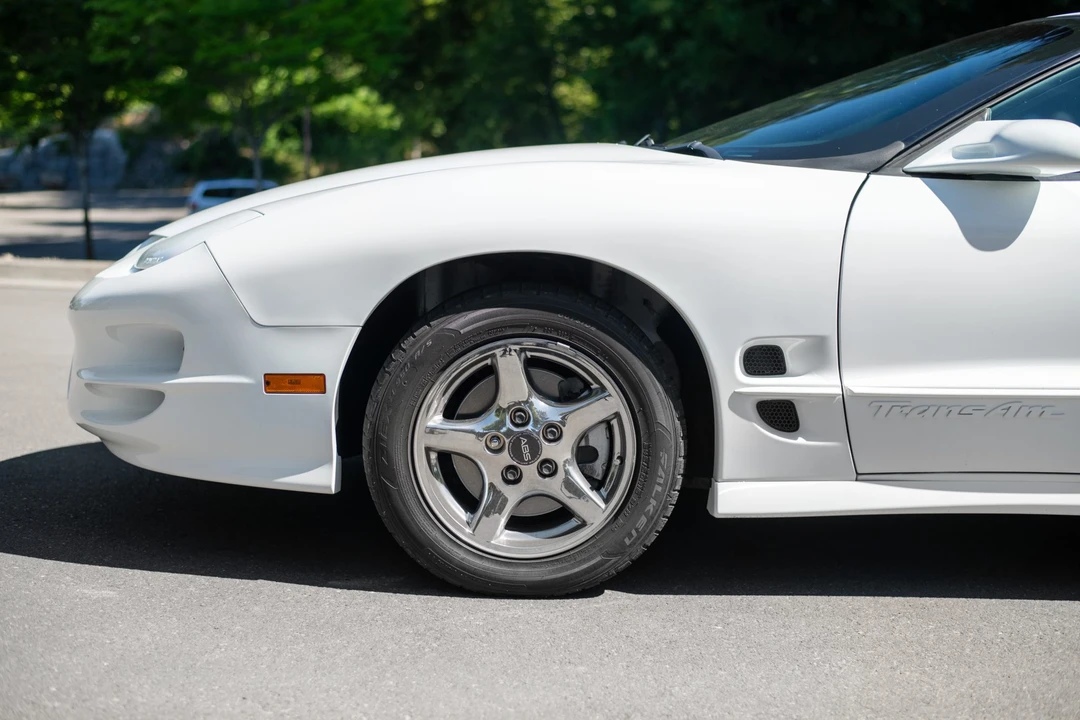1999 Pontiac Firebird Trans Am 4th Gen - Image 16 of 31